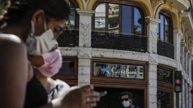 CaixaBank logra un beneficio de 4.786 millones por el efecto contable de la fusión con Bankia