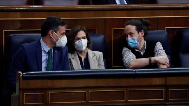 Sánchez, Calvo e Iglesias, en el Congreso.