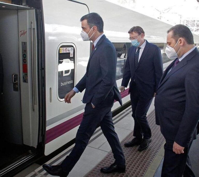 Sánchez, de inauguración de un tramo del Corredor Mediterráneo en plena campaña