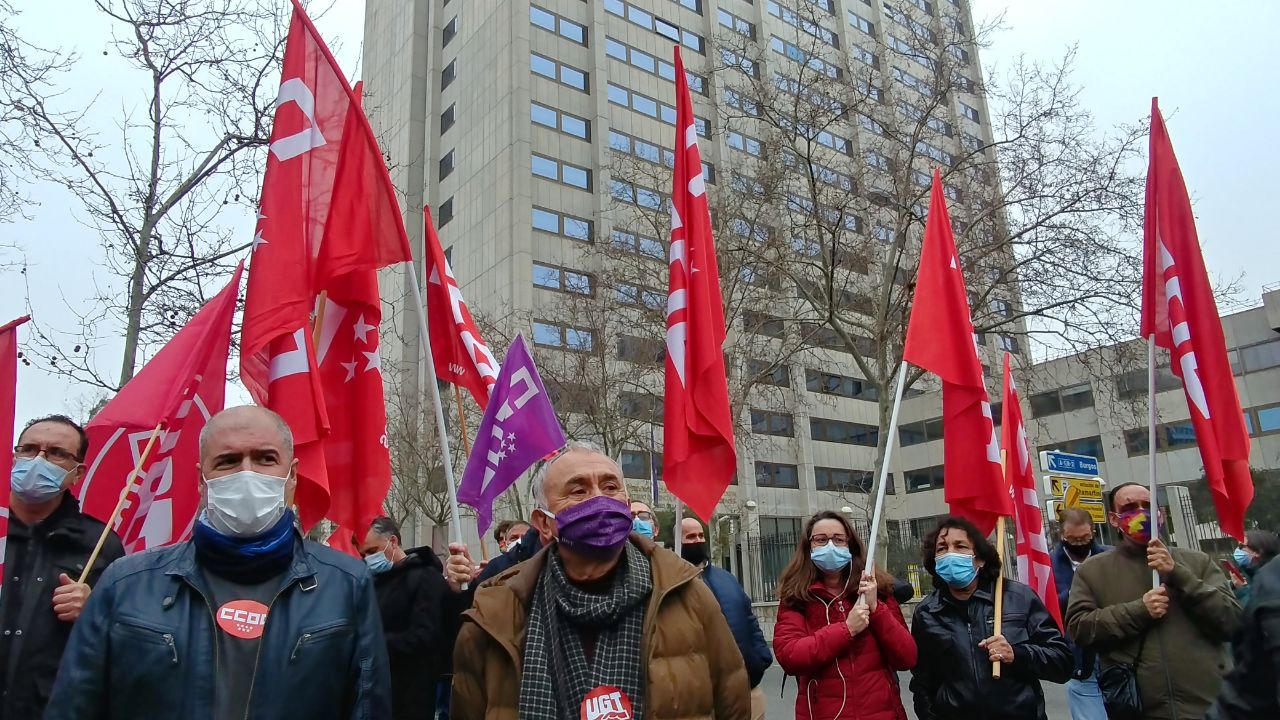 Los secretarios generales de CCOO y UGT, Unai Sordo y Pepe Álvarez, en la concentración celebrada en Madrid.