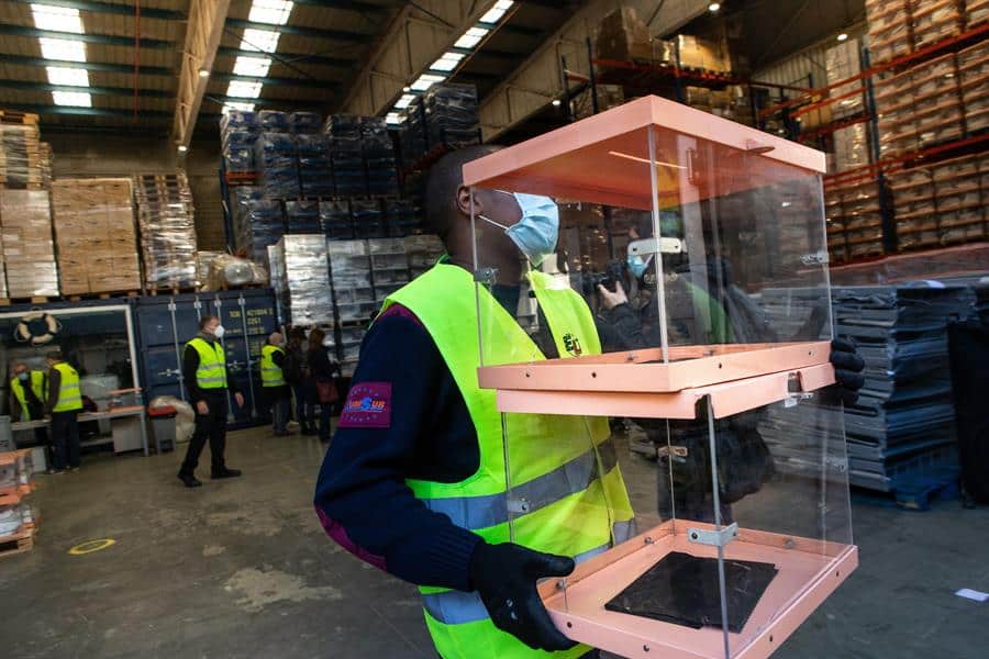 Preparativos para las elecciones del 14-F en Cataluña.