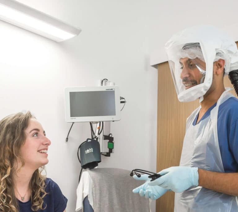 Se buscan cobayas humanas para infectarse con el coronavirus por 5000 euros