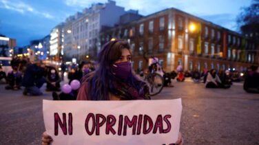 La pandemia no acalla las reivindicaciones feministas, entre mascarillas, distancias y algunos incidentes