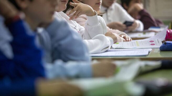 Alumnos en un centro escolar.