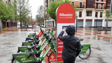 De la bicicleta al trabajo, el nuevo 'incentivo a pedales' de las empresas