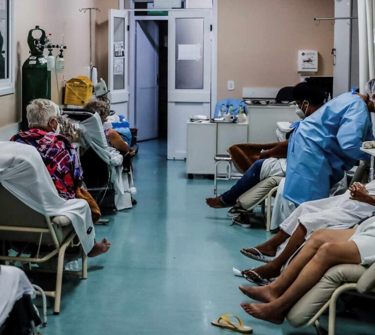 Una madre de trillizos muere por Covid medio año después del fallecimiento del padre