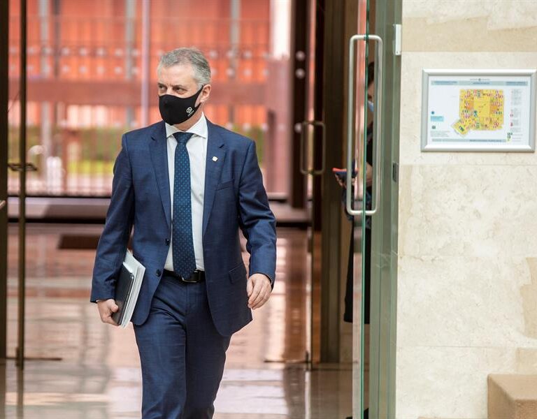 Urkullu abre la libre movilidad en Euskadi y alerta del freno en el descenso de casos