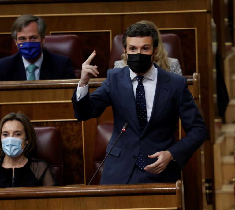 Casado presenta el recurso contra la 'Ley Celaá' en el Tribunal Constitucional
