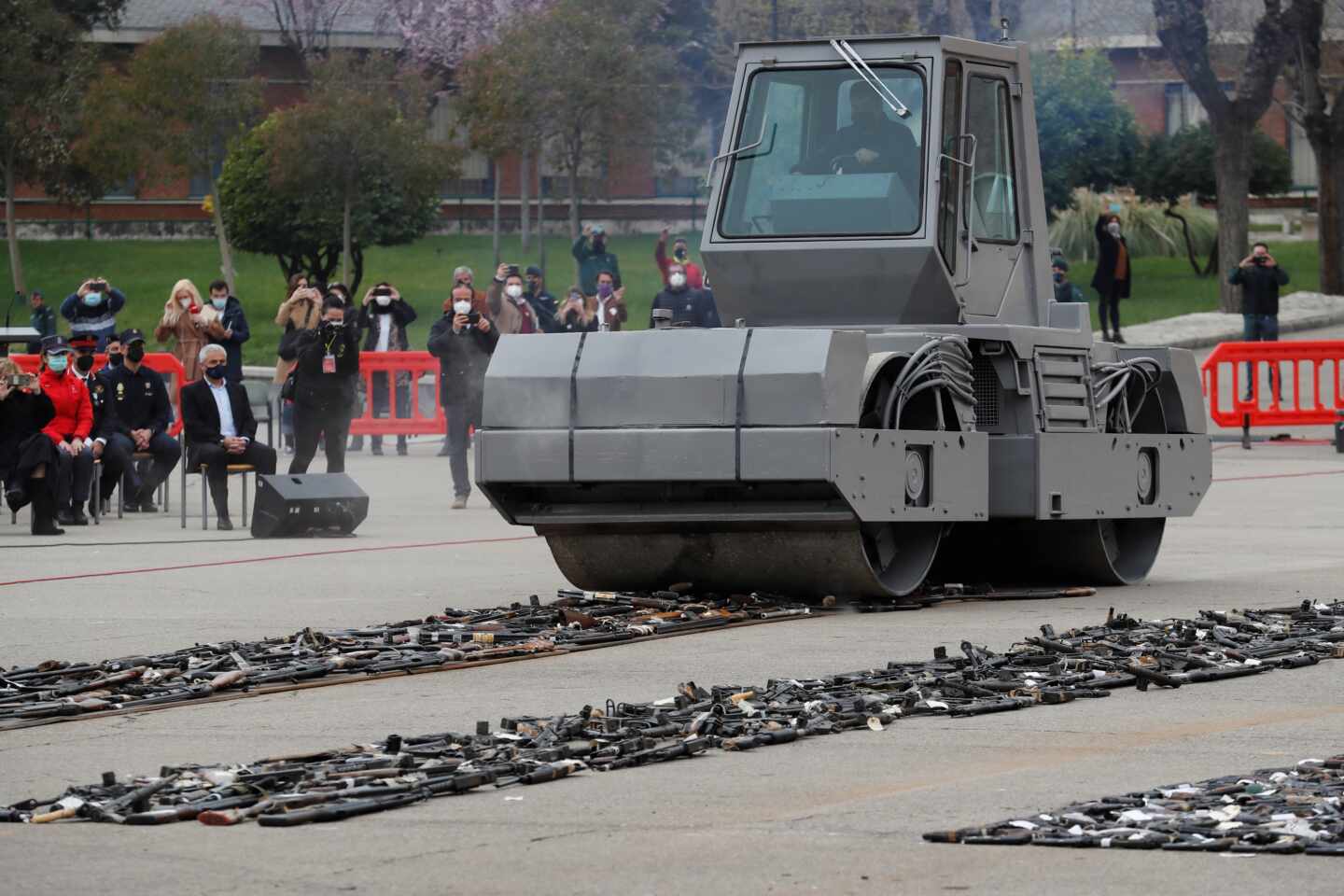 Acto de destrucción de armas de ETA y GRAPO.