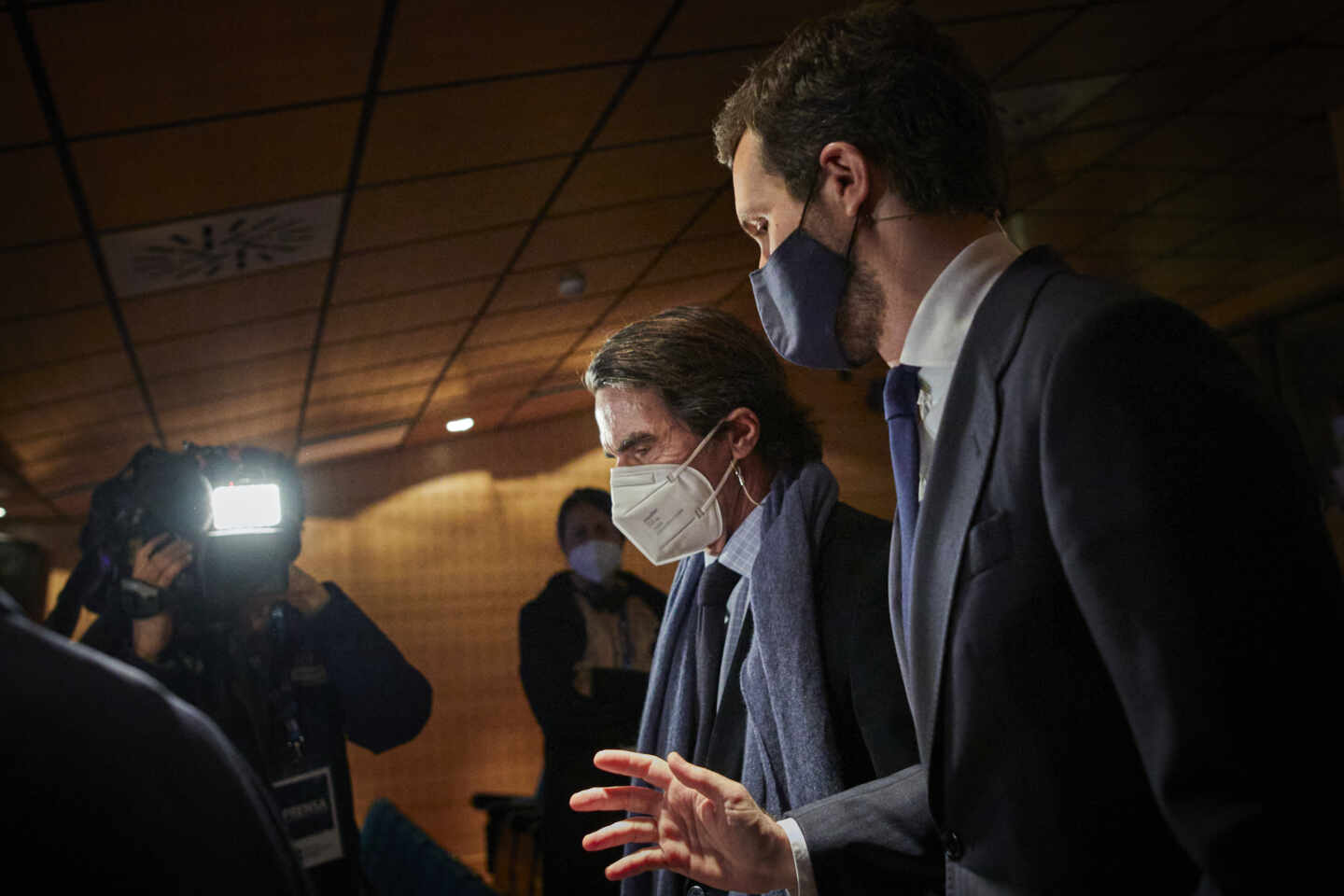 José María Aznar y Pablo Casado, en la Universidad Francisco de Vitoria.