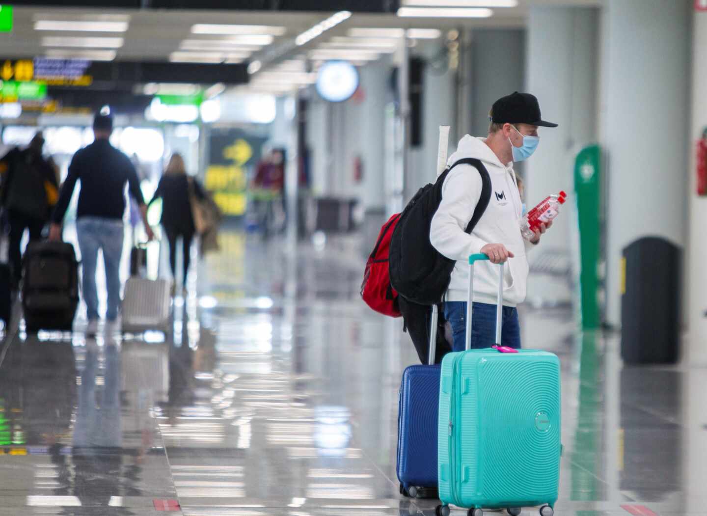 Llegada de vuelos procedentes de Alemania en el aeropuerto de Son San Joan de Mallorca.