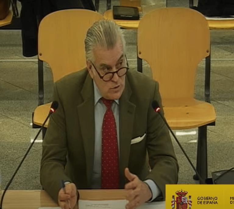 Bárcenas consuma su venganza contra el PP: "Nos financiamos irregularmente y lo sabíamos"