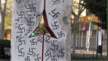Vandalizan con esvásticas un monumento a las Brigadas Internacionales en Vicálvaro