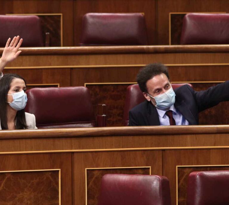 Ciudadanos se inclina por un pacto con el PP antes que con el PSOE tras el 4-M