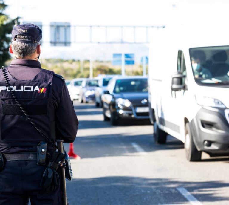 Desalojan dos edificios en el tras encontrar explosivos en el interior de un vivienda