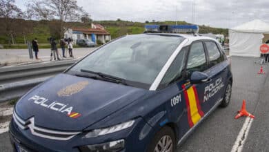 Detenido en Valencia un joven tras pegar puñetazos a un policía que le pidió que se pusiera la mascarilla