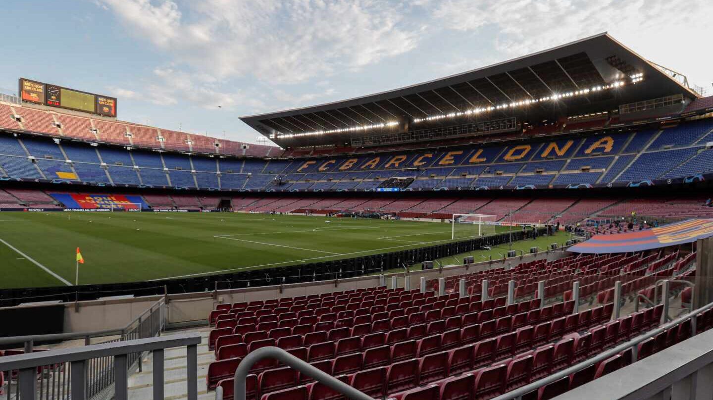 Vista del estadio Camp Nou de Barcelona, vacío.