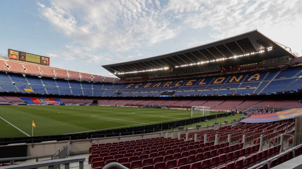 Vista del estadio Camp Nou de Barcelona, vacío.