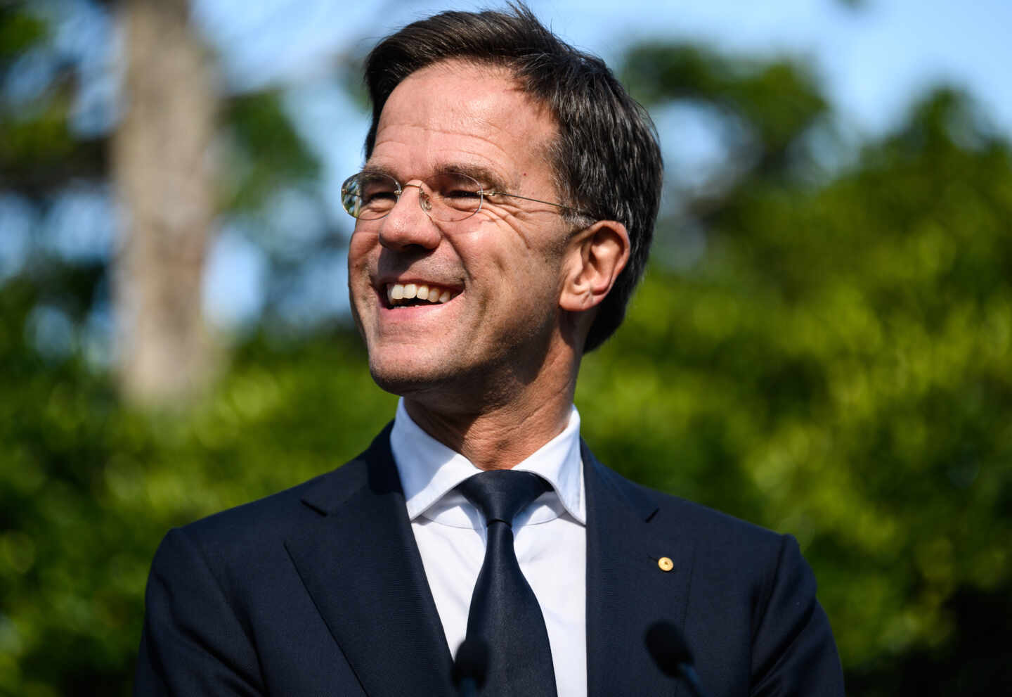 Mark Rutte, primer ministro de Países Bajos, sonriente.