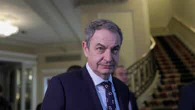 Correos intercepta una carta con dos balas dirigida al expresidente Zapatero