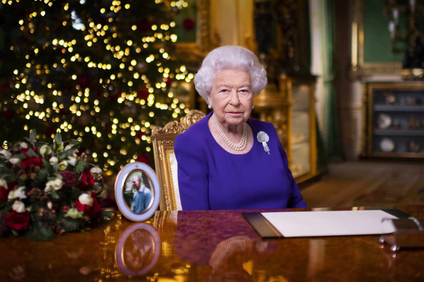 La reina de Inglaterra, Isabel II.