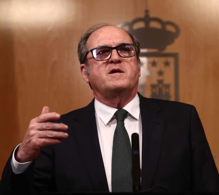 Gabilondo apela a la unión de fuerzas "no radicalizadas" al estar "el desempate en los votantes de Cs"
