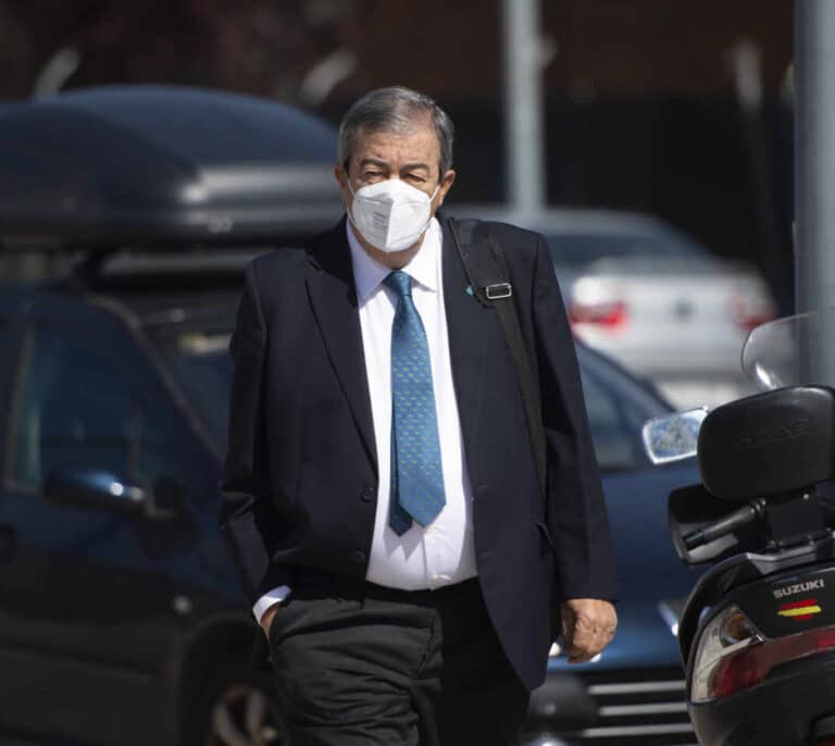 La Fiscalía pide 2 años de prisión para Álvarez-Cascos por cargar a Foro gastos personales por 5.550 euros