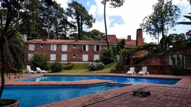 Uruguay subasta un hotel sobre el que una empresa panameña de Villarejo tiene derechos de cobro