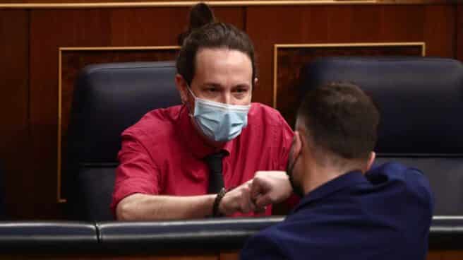 Pablo Iglesias y Gabriel Rufián, en el Congreso.