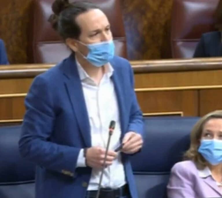 Iglesias: "La diferencia entre Paca La Piraña y Abascal es que Paca La Piraña hizo la mili"