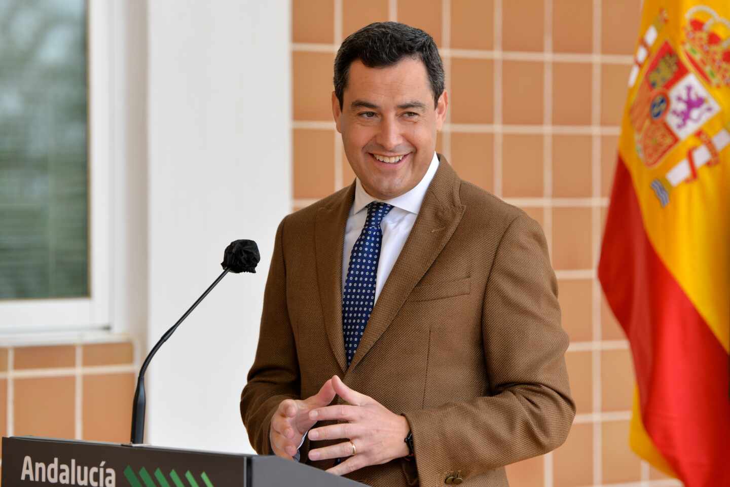 El presidente andaluz, Juanma Moreno Bonilla, en una rueda de prensa.