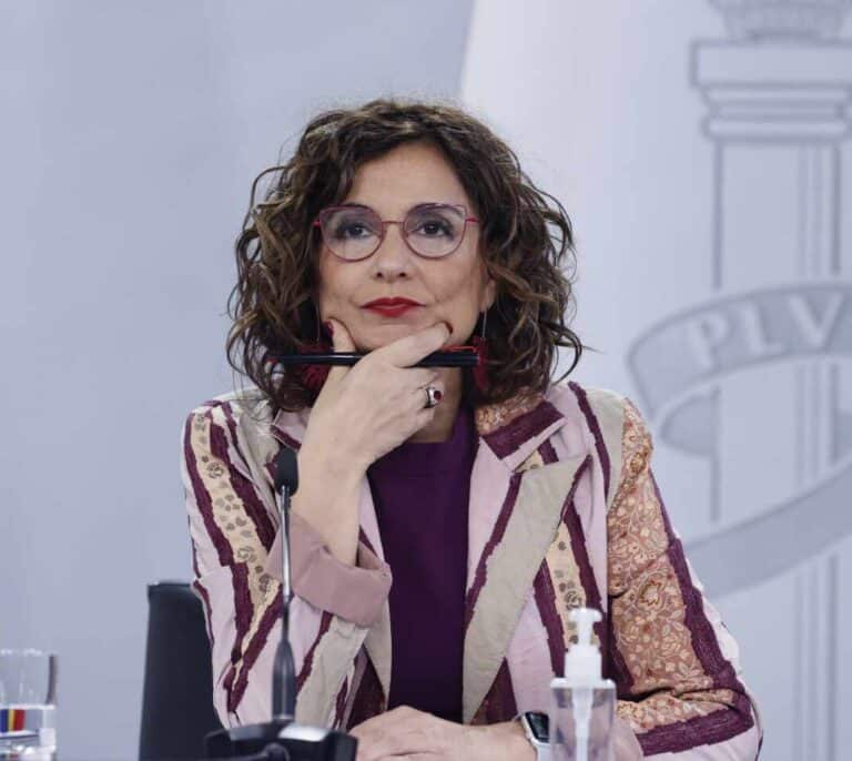 El Gobierno dice que las CCAA podrán seguir limitando la movilidad sin el estado de alarma, pero decae el toque de queda