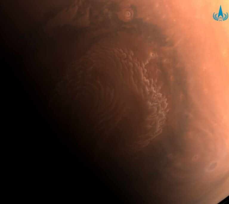 China difunde nuevas imágenes de Marte captadas por su sonda Tianwen-1