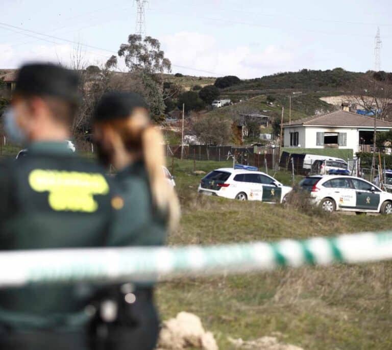 La mujer y la niña fallecidas en El Molar llevaban varias horas muertas