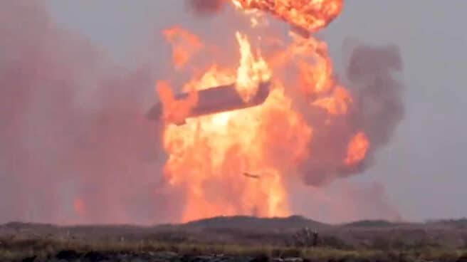 Momento de la explosión de la nave Starship de SpaceX Momento de la explosión de la nave Starship de SpaceX