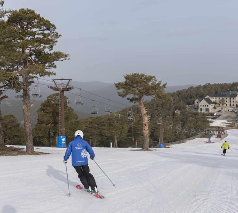 La estación de esquí de Navacerrada cerrará por completo tras obligarle el Gobierno a desmantelar tres pistas