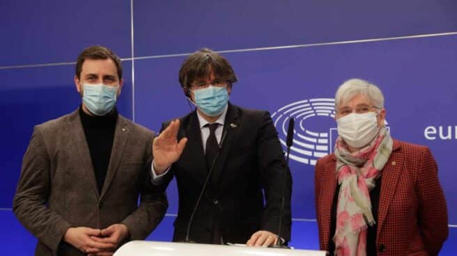 Comín, Puigdemont y Ponsatí, en Bruselas.