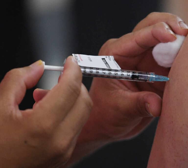 Europa aprueba la vacuna de Janssen, la primera de una sola dosis contra el Covid
