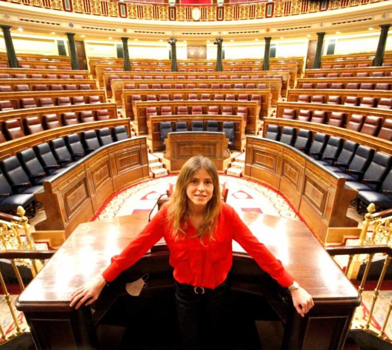 Bea Fanjul (PP): "Estoy orgullosa de que personas con la fuerza moral de Álvarez de Toledo estén en el PP"