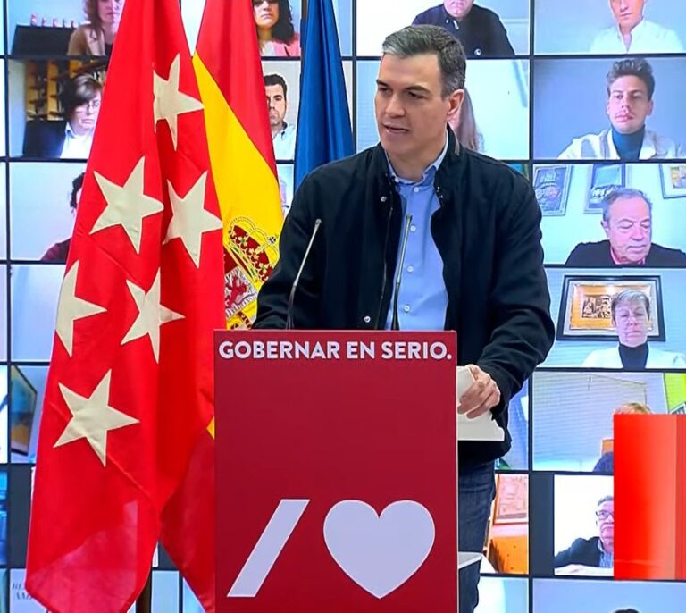 Sánchez: "PP y Vox quieren formar el Gobierno de la plaza de Colón en Madrid"