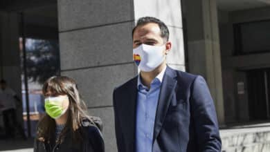 Un diputado de Cs en Madrid denuncia que recibió "presiones" para firmar una moción contra Ayuso