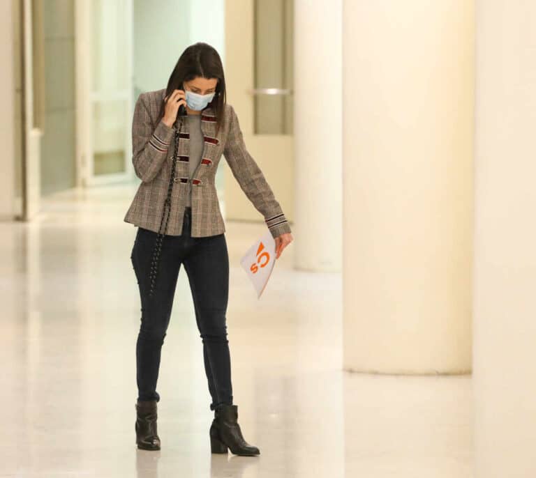 Papeles, despachos y traiciones: las horas en que Ciudadanos saltó por los aires