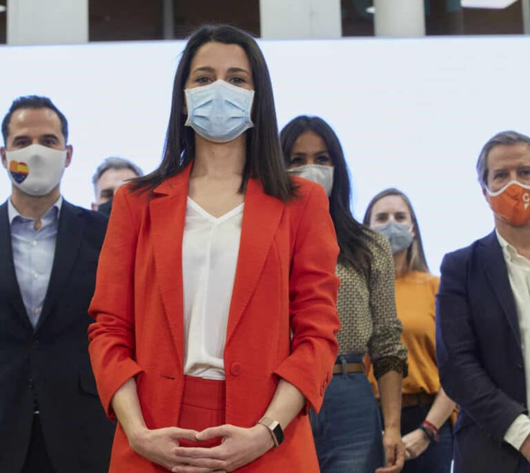 Arrimadas gana tiempo pero no logra calmar la rebelión en Ciudadanos