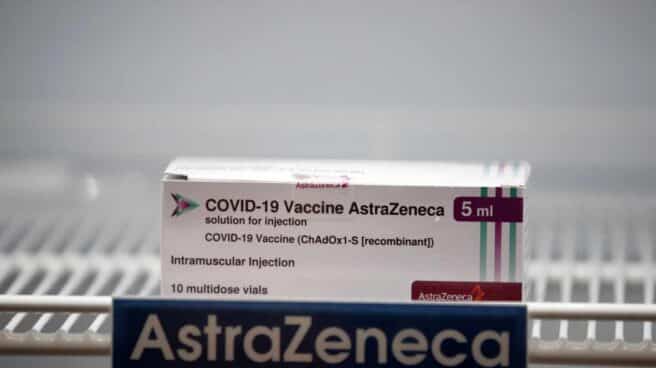 Una caja de la vacuna contra el Covid desarrollada por AstraZeneca.