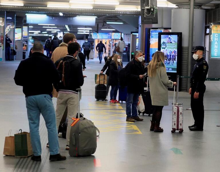 Madrid notifica 686 casos nuevos y 15 fallecidos más en las últimas 24 horas