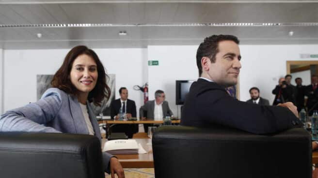 La presidenta de la Comunidad de Madrid, Isabel Díaz Ayuso; y el secretario general del PP, Teodoro García Egea, en una fotografía de archivo