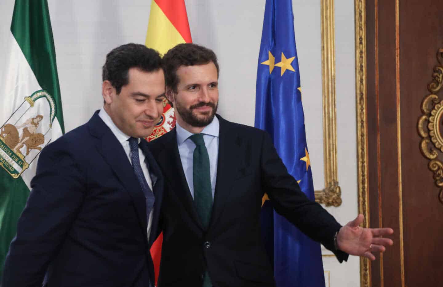 El líder del PP, Pablo Casado; y el presidente de la Junta de Andalucía, Juanma Moreno