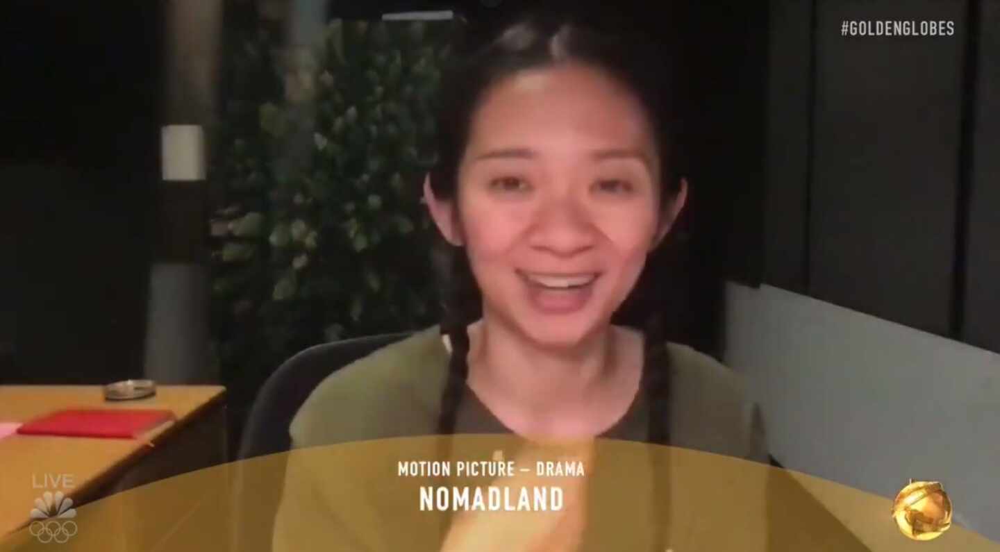 Chloé Zhao, directora de Nomadland, hace historia en los Globos de Oro tras ganar el premio a Mejor Dirección y Producción.