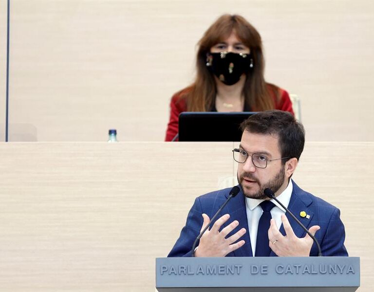 ERC y JxCat recrudecen la bronca por la mesa de diálogo que Aragonés fija para el 16 o 17