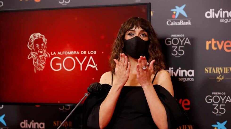 La actriz Belén Cuesta a su llegada hoy Sábado a la gala de la 35 edición de los Premios Goya